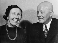 Rodiče Josefina a Jaromír Fürstovi, cca 50. léta 20. století