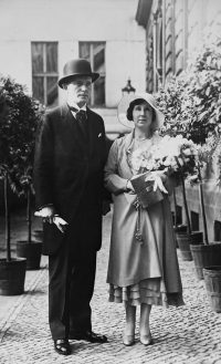 Rodiče Josefina a Jaromír Fürstovi, Praha, cca 1931