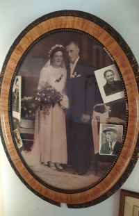 Wedding photo of her parents in 1940