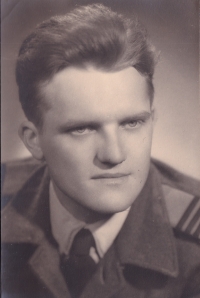 Antonín Petlach at a military service training in Bučovice, 1966