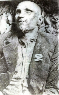 Fotografie strýce Jindřicha Páleníčka, která byla vyvěšena na jedné z pražských policejních stanic společně s dalšími fotografiemi padlých hrdinů