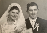 svadobná fotografia - Alžbeta a Štefan Kamasovci (9/1951)