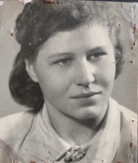Alžbeta Kamasová in her youth