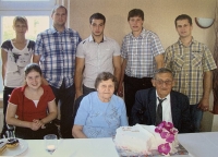 Witness Alžbeta Kamasová with her husband and granchildren 