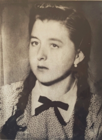 pamätníčka Hedviga Bôriková ako 15-ročné dievča