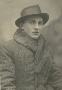Jiří Kraus zemřel 19. září 1942 ve věku 39 let