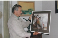 Rudolf Mejsnar donating the painting Clown to the sculptor of Armenian origin R. Toros