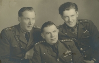 Vasil Kiš after the war with friends
