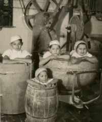 Children of the baker Smékal