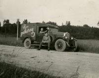 Smékal's bakery, car for delivering bakery products