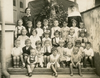 Jiřina Smékalová in a kindergarten led by nuns