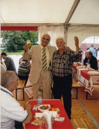František Horák (on the left) at a beer festival with his friend Karl Pluhovský, 90s of the 20th century