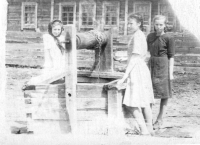 Sofiya (left) and her friends in Siberia