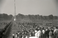 First post-war scout meeting in Moisson, which got the name Jamboree de la Paix (that means Jamboree of Peace); 30 thousand scouts from 50 countries took part