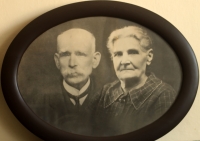 Paternal grandparents Jan Brych and Františka Brychová, née Chládková in Heřmanův Městec in 1927 