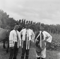 From left: Vlastík Kopuletý, Jan Prokop and Oldřich Kůrečka Sr. at a festival in Tvrdonice, 1958