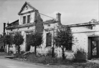 Destroyed house of Karel Engliš No. 76, 1945