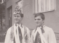 Oldřich Kůrečka (left) with his classmate Vlastík Charuza at the festival in Stará Břeclav, 1967