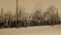 Běloves - people gathered in the streets around May 9, 1945