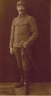 Peter Danzinger's granfather fighting in the WWI 
