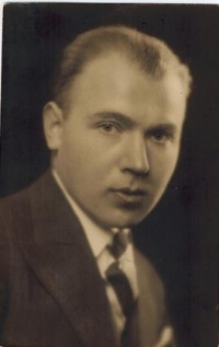 Alexander Danzinger, Peter's father, as a 26-year-old, Banská Bystrica, 1934
