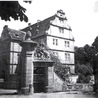 Refugee camp in the castle at Friesenhausen near Hofheim in Lower Franconia (ca. 1946)