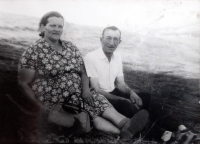 Parents Aloisie and Josef Jonáš, Křtěnov, 1961
