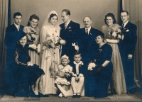 Wedding of parents in 1948