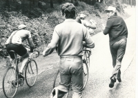 Pavel Doležel (far right) as the national team coach at the refreshment station during the mountain stage of the Peace Race, 1978