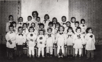 Kindergarten in Svatá Helena, Alena Gecse as a teacher, 1980s