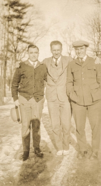 Witness's father, František Miloslav Marek in America, Springfield 1926, in the middle