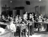 Jan Bartoš in the class at Jaroš Elementary School (in the second desk) in 1956
