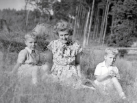 Jan Bartoš (right) with his mother and brother Jiří in Lidovy sady in 1950, they were photographed by their father - a passionate photographer