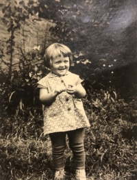 Alena Švandová as a small girl
