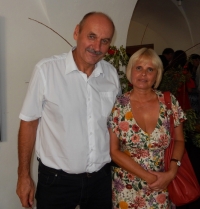 Hynek Jurman se svou přítelkyní, rok 2017