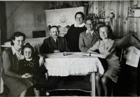 Photo from the labor camp in Nováky, staged idyll, waiting for the visit of the Red Cross (mother Lívia and Lýdia in the left)