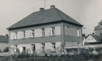 Mělnické Vtelno, no. 4, where the Pelants move in during the war