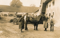 Pelant farm, no. 17 (Čestmír on the horse, his father Bedřich is next to the horse)
