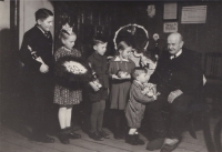 Grandpa's 80th birthday celebration. Waldemar Richter, second from right