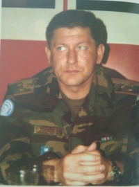 Plk. Kolenčík ako veliteľ slovenskej misie v bývalej Juhoslávií.