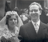 Jan and Hana, wedding, 1961