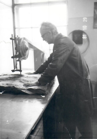 At work at the machine, October 29, 1981