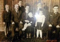 Štěpán Kaňák (far left) with parents and siblings / around 1943
