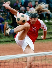 Photograph of a foot tennis player, with which Bořivoj Černý won the Czech Press Photo award in 1998, Sports Photography category