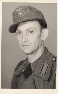 Karel Jindřich Hieke, grandfather in military uniform, 1939