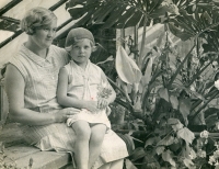 Grandmother Marie Svobodová with her daughter Drahomíra, about 1931
