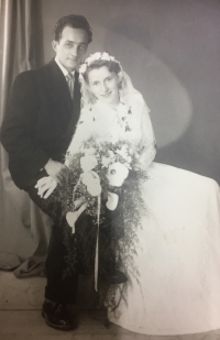 Dvořák spouses and their wedding photo, 1953