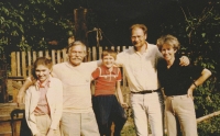 F. Brélaz and M. Rejchrt visiting L. Lis´s family, the 1980s