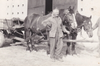 Lower-town landlord Rejnek with a horse-drawn carriage