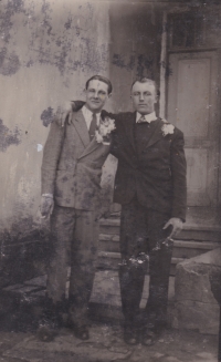 Bohumil Kalivoda at the left with his brother Josef